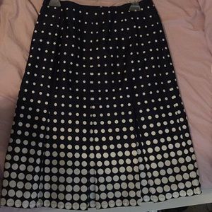 Jones New York Blue polka dot skirt size4